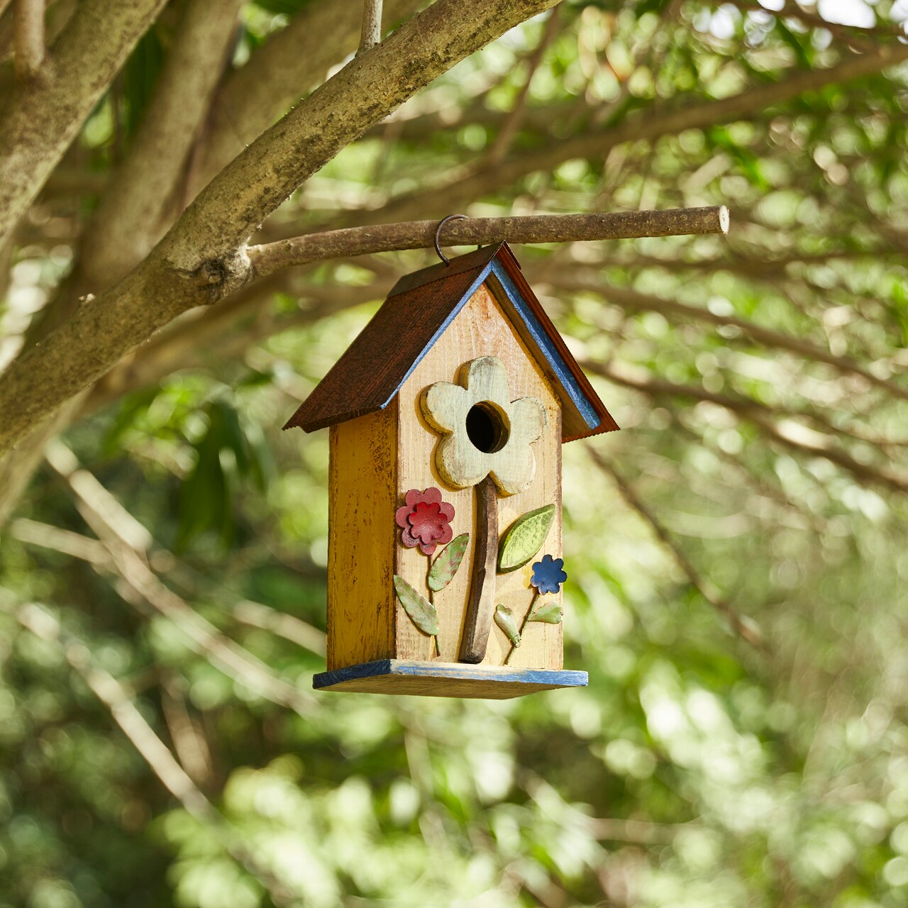 Set of 2 10.25''H Distressed Solid Wood Cottage Garden Birdhouse with 3D Flowers